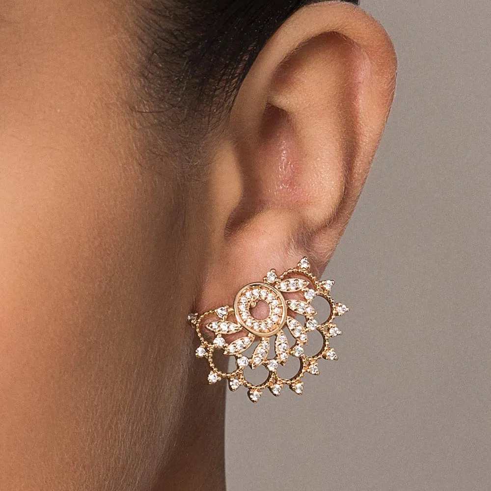 Brinco meia flor de lótus banhado a ouro 18k com zircônias - Tam. único, (código 527380) - Image 2